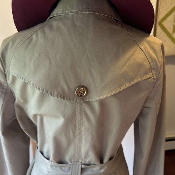 Colebrook Double Breasted, Belted 2 Pocket Trench Coat sz M - Picture 7 of 16